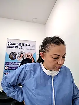 Snapshot of Madisson-04_ chatting on 11/08/25, 07:39 Madisson-04 online show from 11/08/25, 07:39