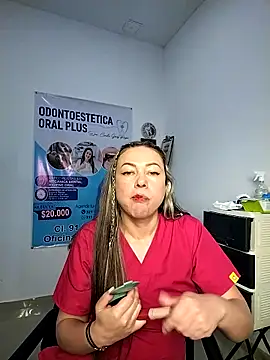 Snapshot of Madisson-04_ chatting on 12/04/25, 06:51 Madisson-04 online show from 12/04/25, 06:51