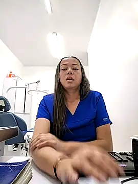 Snapshot of Madisson-04_ chatting on 10/23/25, 07:23 Madisson-04 online show from 10/23/25, 07:23