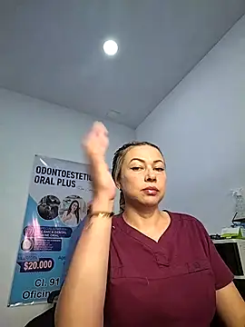 Snapshot of Madisson-04_ chatting on 12/01/25, 06:31 Madisson-04 online show from 12/01/25, 06:31