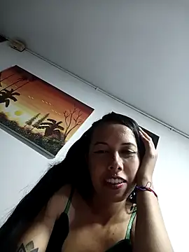 Snapshot of MiaForever1 chatting on 03/18/26, 01:31 MiaForever1 online show from 03/18/26, 01:31