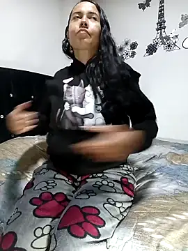 Snapshot of MiaForever1 chatting on 03/17/26, 12:02 MiaForever1 online show from 03/17/26, 12:02