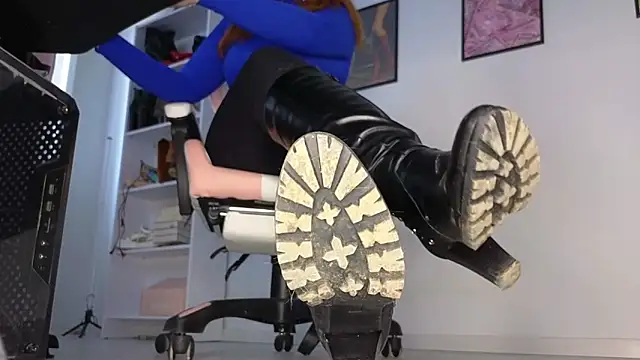 CruelSiren online show from 03/22/26, 09:00