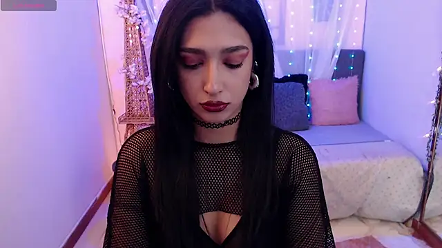 Snapshot of Cleofox_ chatting on 09/24/25, 11:43 Cleofox online show from 09/24/25, 11:43