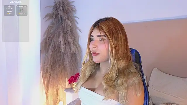 dahiana marin online show from 11/24/25, 08:31