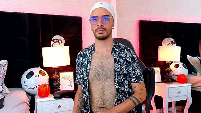 HairyDiamond  online show from 10/16/25, 04:10