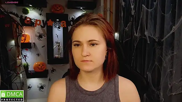 Roxy foxi online show from 10/30/25, 01:04