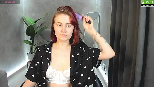 Roxy foxi online show from 09/25/25, 01:11