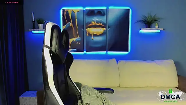 Roxy foxi online show from 11/16/25, 01:10