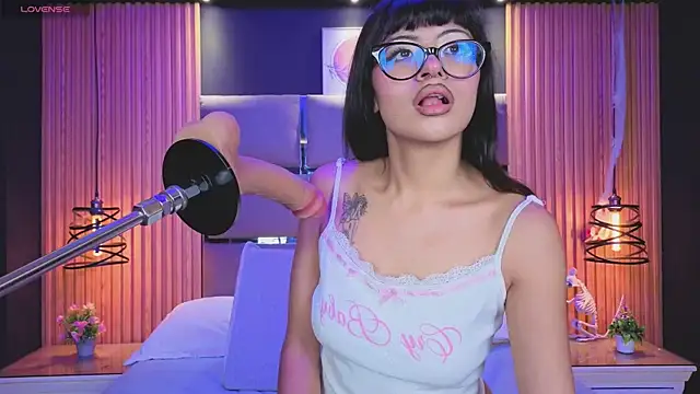 AlanaWalker9 online show from 02/21/26, 03:41