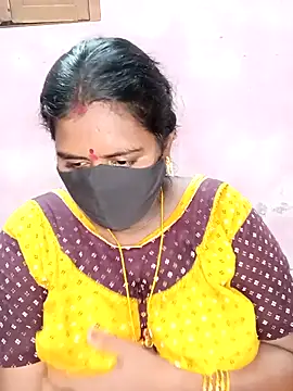 Snapshot of chubby_babitha-telugu chatting on 10/14/25, 04:51 chubby babitha-telugu online show from 10/14/25, 04:51