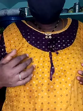 Snapshot of chubby_babitha-telugu chatting on 11/23/25, 01:21 chubby babitha-telugu online show from 11/23/25, 01:21