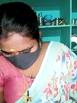 Snapshot of chubby_babitha-telugu chatting on 12/17/25, 02:44 chubby babitha-telugu online show from 12/17/25, 02:44