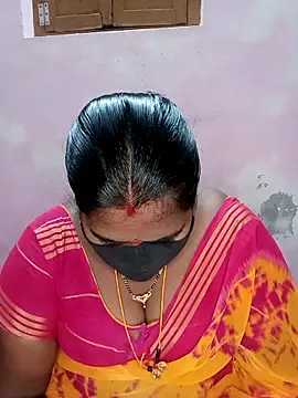 Snapshot of chubby_babitha-telugu chatting on 10/09/25, 03:45 chubby babitha-telugu online show from 10/09/25, 03:45