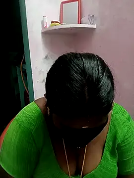 Snapshot of chubby_babitha-telugu chatting on 10/23/25, 04:11 chubby babitha-telugu online show from 10/23/25, 04:11