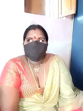 Snapshot of chubby_babitha-telugu chatting on 10/17/25, 04:27 chubby babitha-telugu online show from 10/17/25, 04:27