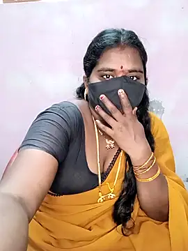 Snapshot of chubby_babitha-telugu chatting on 10/18/25, 04:47 chubby babitha-telugu online show from 10/18/25, 04:47