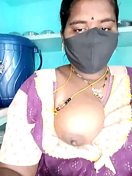 Snapshot of chubby_babitha-telugu chatting on 11/28/25, 11:32 chubby babitha-telugu online show from 11/28/25, 11:32