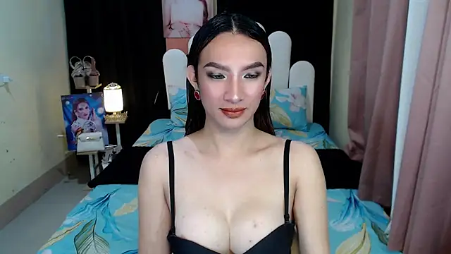 Snapshot of AmandaTheMonsterCock chatting on 10/06/25, 05:46 AmandaTheMonsterCock online show from 10/06/25, 05:46