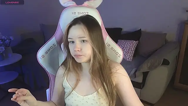 Sweetie Hope online show from 11/13/25, 04:33