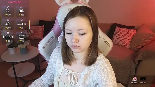 Snapshot of Sweetie_Hope chatting on 01/17/26, 04:32 Sweetie Hope online show from 01/17/26, 04:32