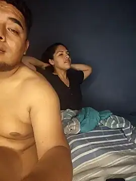 badlove42 online show from 12/15/25, 04:51