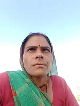 Snapshot of H_seema chatting on 04/06/26, 11:11 H seema online show from 04/06/26, 11:11