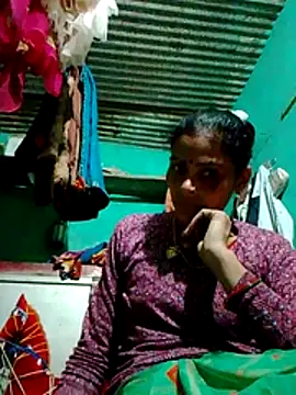 Snapshot of H_seema chatting on 02/17/26, 01:52 H seema online show from 02/17/26, 01:52