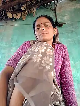 Snapshot of H_seema chatting on 07/15/26, 02:40 H seema online show from 07/15/26, 02:40