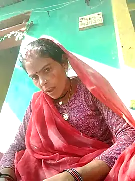 Snapshot of H_seema chatting on 02/15/26, 03:40 H seema online show from 02/15/26, 03:40