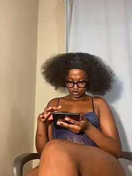 Moonzy77 online show from 09/30/25, 05:41