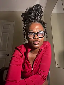 Moonzy77 online show from 10/06/25, 07:14