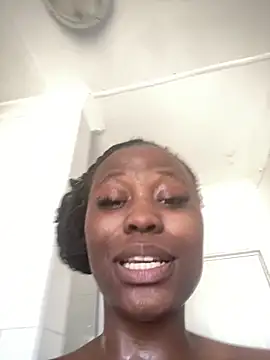 Moonzy77 online show from 10/15/25, 11:18