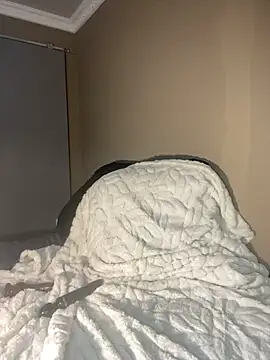 Moonzy77 online show from 11/07/25, 01:21