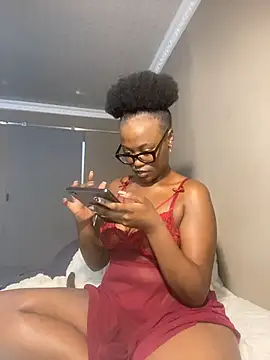 Moonzy77 online show from 11/10/25, 10:15