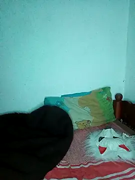 Snapshot of BunnyBloom25 chatting on 09/14/25, 02:06 BunnyBloom25 online show from 09/14/25, 02:06