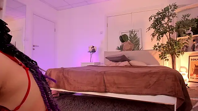 Snapshot of Sima_Wendy chatting on 10/20/25, 06:37 Sima Wendy online show from 10/20/25, 06:37