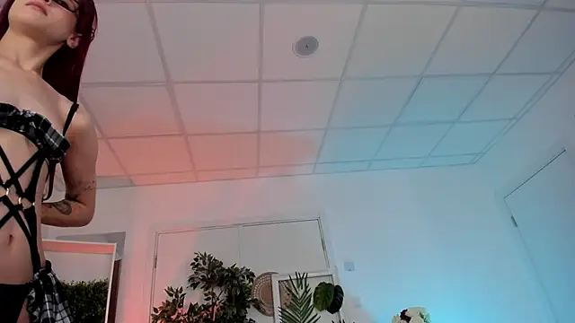 Snapshot of Sima_Wendy chatting on 09/15/25, 06:25 Sima Wendy online show from 09/15/25, 06:25