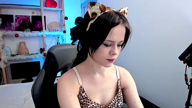 Sima Wendy online show from 12/22/25, 07:08