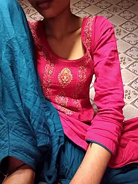 Snapshot of Aidakhan1212 chatting on 11/30/25, 04:46 Aidakhan1212 online show from 11/30/25, 04:46