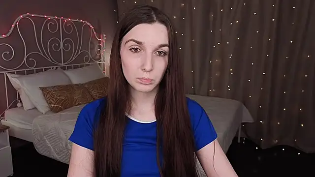 Snapshot of Miss___Eva chatting on 10/16/25, 12:08 Miss Eva online show from 10/16/25, 12:08