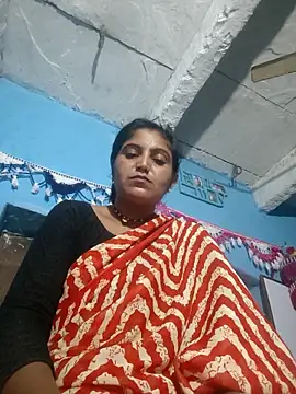 LUCKY cut online show from 10/22/25, 11:14