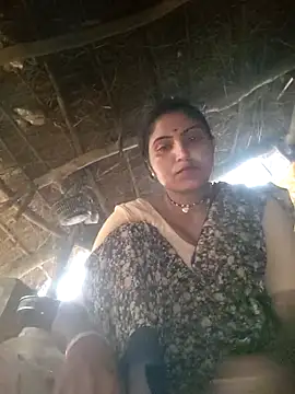 LUCKY cut online show from 10/26/25, 01:17