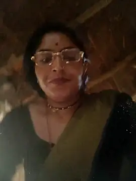 LUCKY cut online show from 10/04/25, 01:29