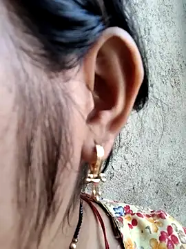 LUCKY cut online show from 04/13/26, 04:38