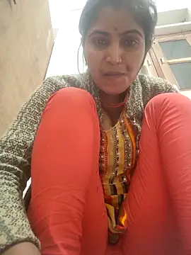 LUCKY cut online show from 12/22/25, 02:55