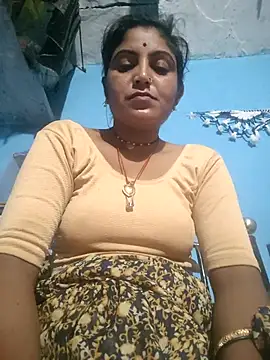 LUCKY cut online show from 10/21/25, 11:04