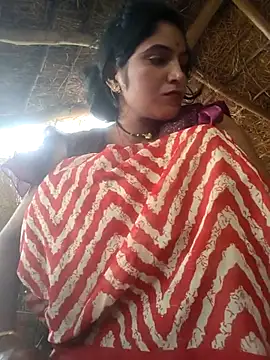 LUCKY cut online show from 10/17/25, 03:43