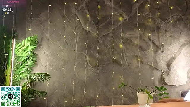 VincenzaGarigliano online show from 04/10/26, 11:34