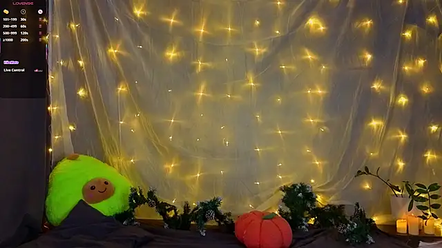 VincenzaGarigliano online show from 12/16/25, 01:10